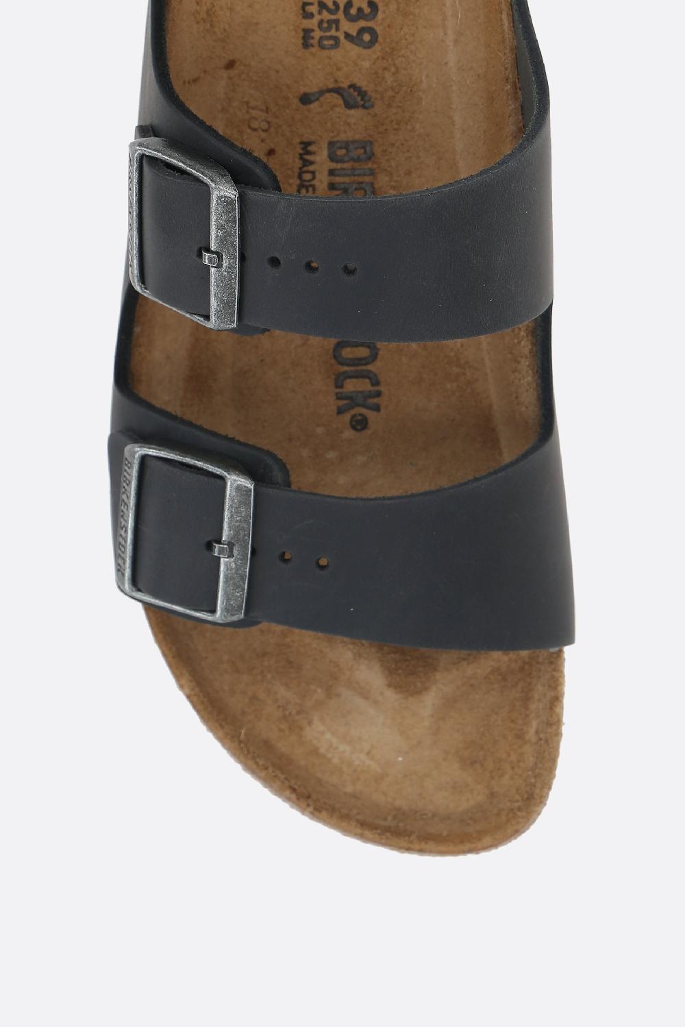 BIRKENSTOCK sandalo flat Arizona BS in pelle oliata (Narrow Fit) In Vendita