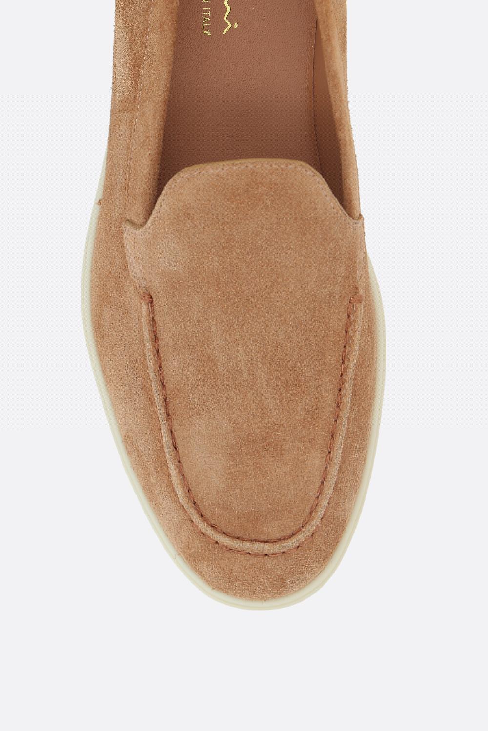 SANTONI mocassino in suede Spedizione Gratuita