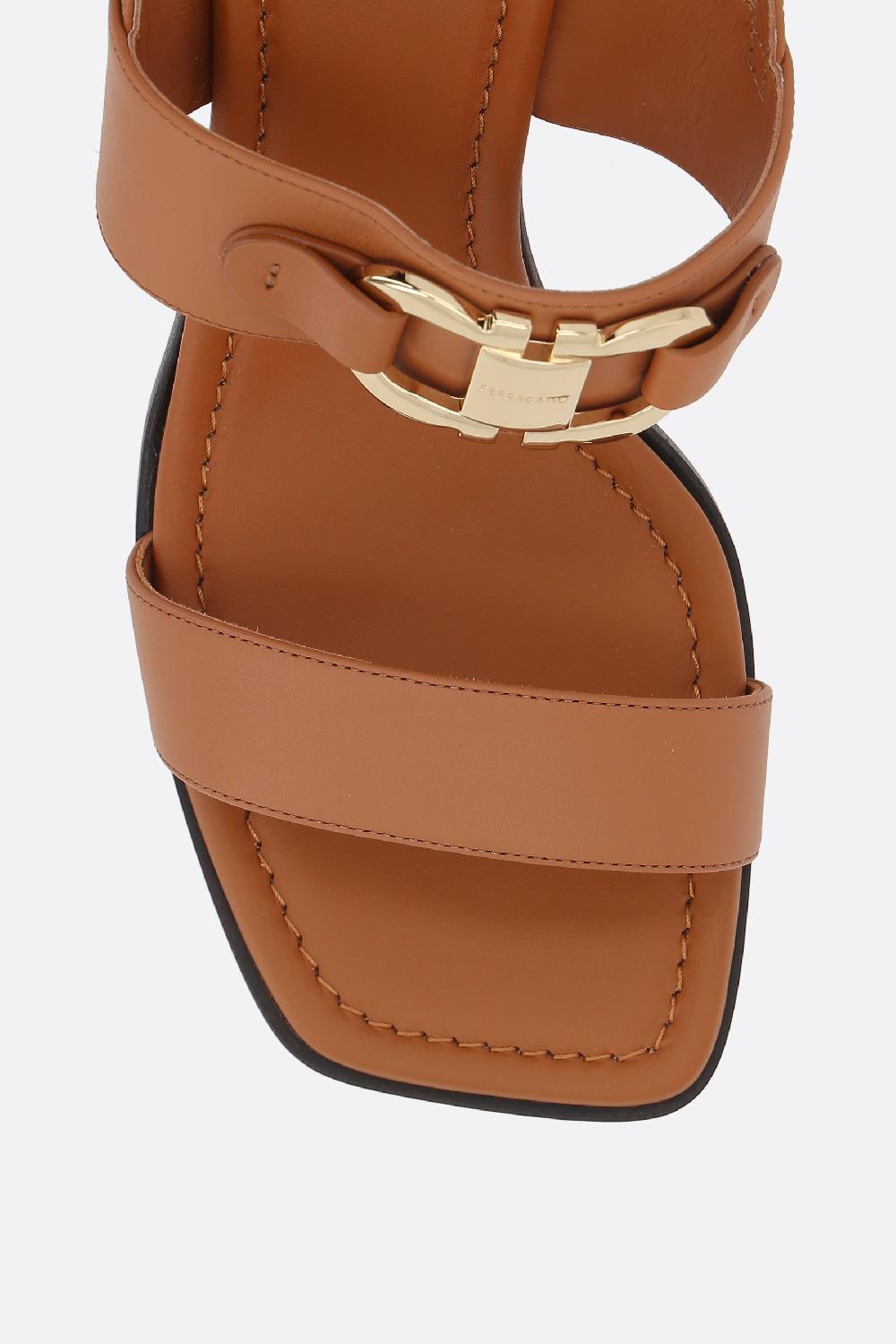 FERRAGAMO sandalo Lou in pelle liscia Economico
