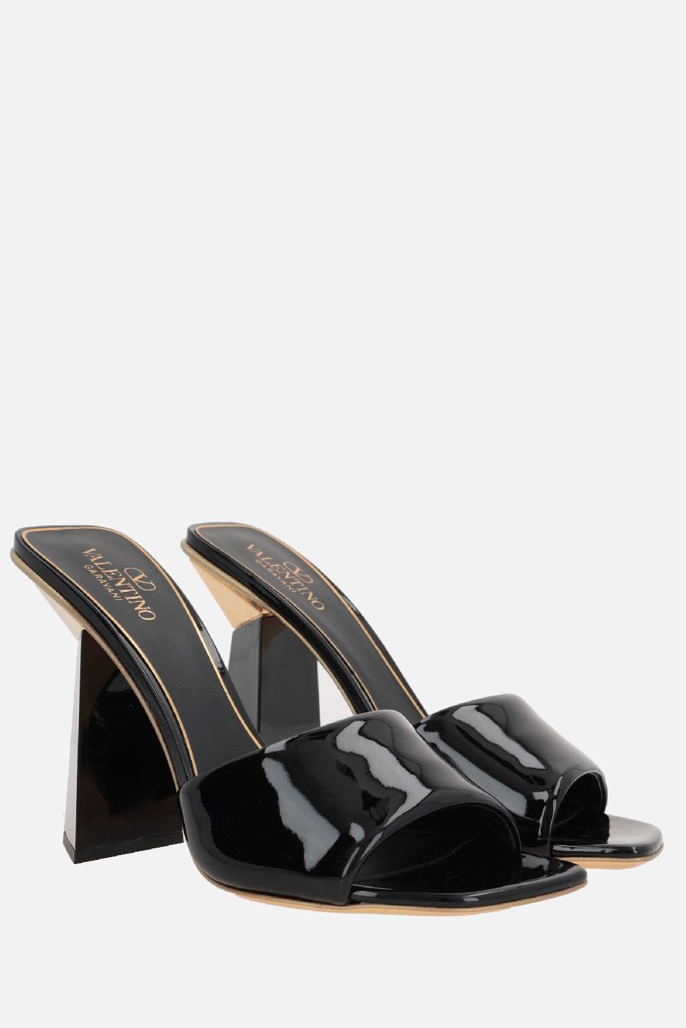 VALENTINO GARAVANI sandalo slide Hyper One Stud in vernice Online