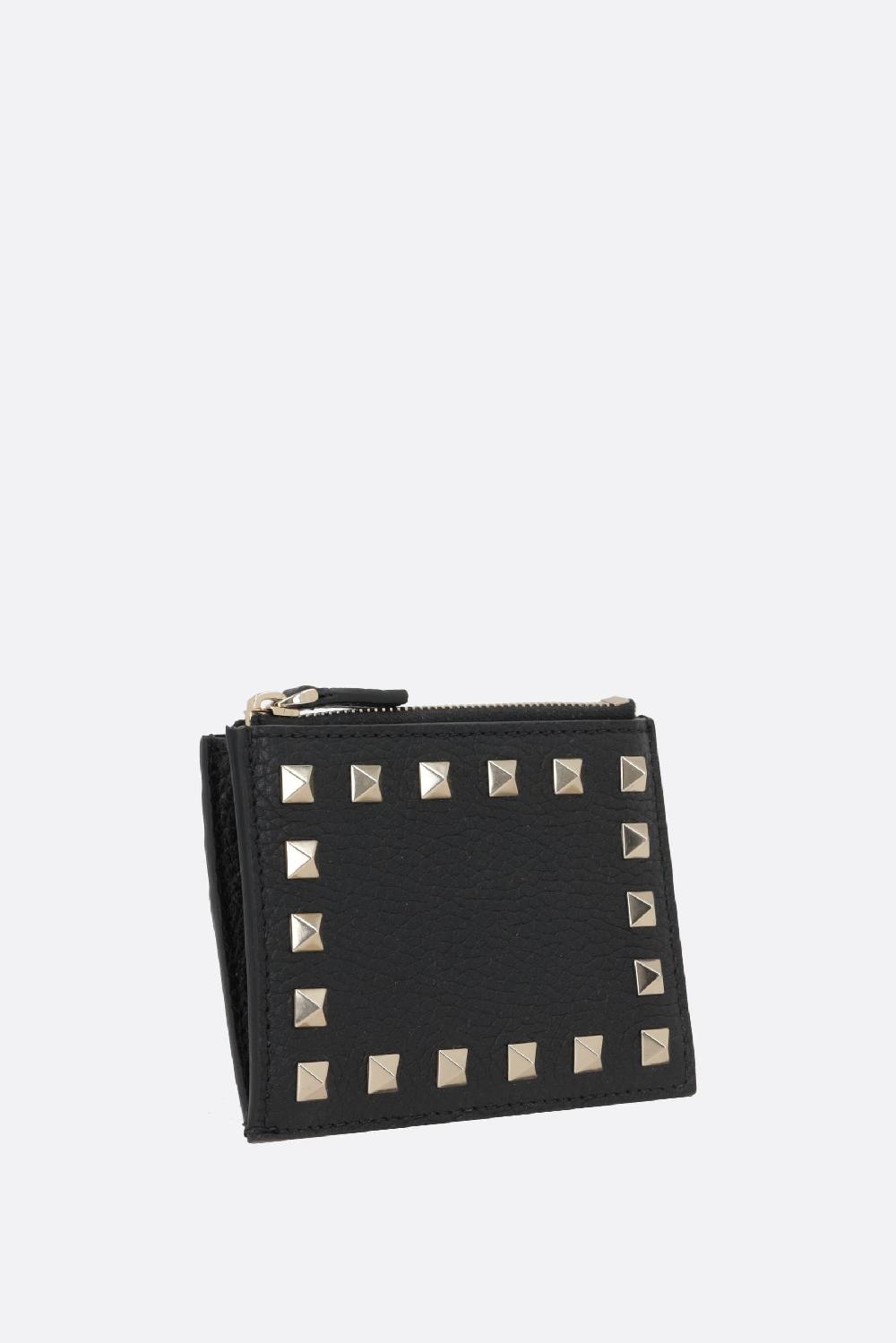 VALENTINO GARAVANI porta carte con zip Rockstud in pelle martellata Presa