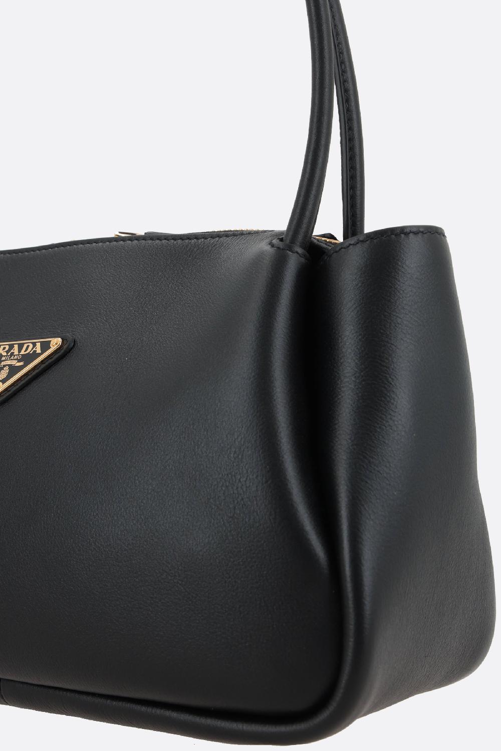 PRADA borsa a mano media in pelle martellata Promozione