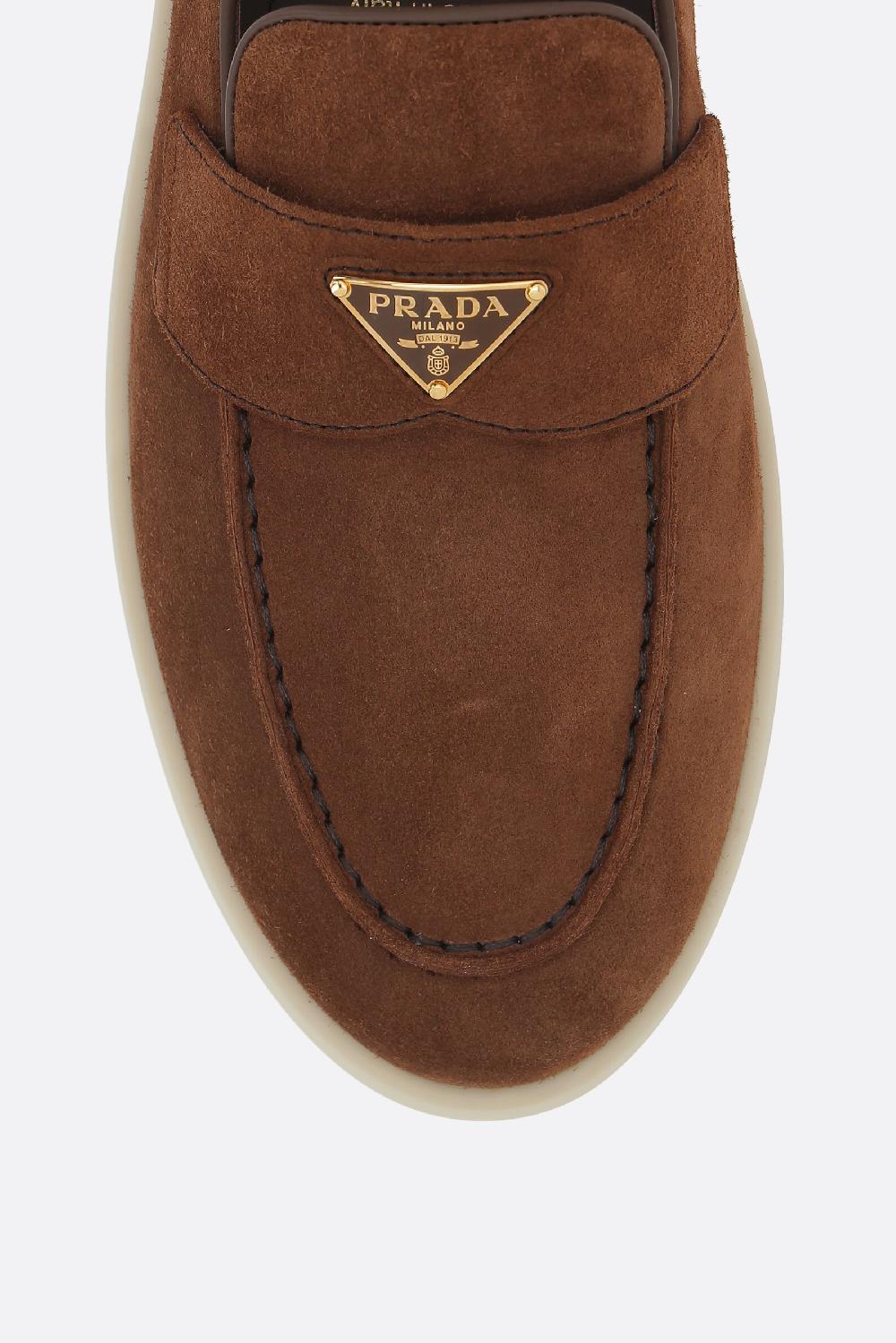 PRADA mocassino in suede Sottocosto