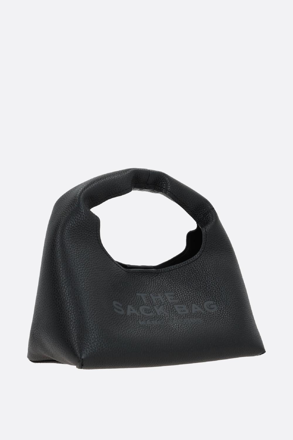 MARC JACOBS borsa a mano The Mini Sack in pelle martellata Saldi