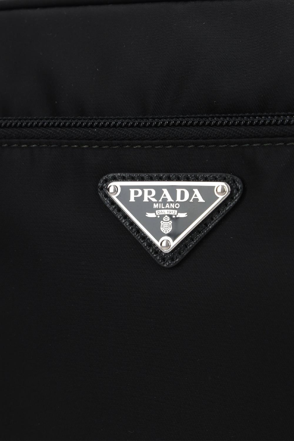 PRADA borsa a tracolla in Re-Nylon con logo Convenienza