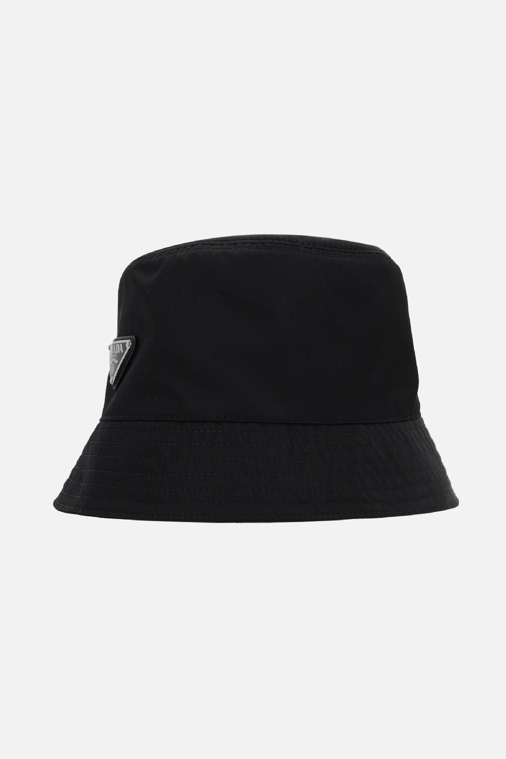 PRADA cloche in Re-nylon Vendita