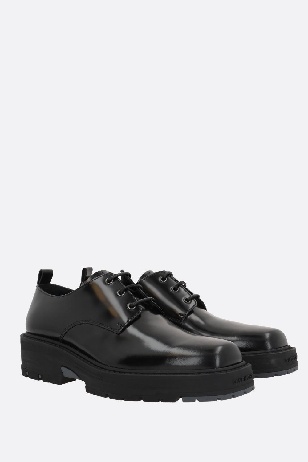 GIVENCHY scarpa derby in pelle spazzolata Spedizione gratuita