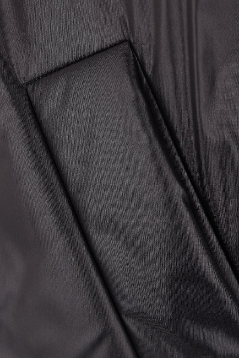 VALENTINO GARAVANI giubbotto imbottito in nylon con V Detail Sottocosto