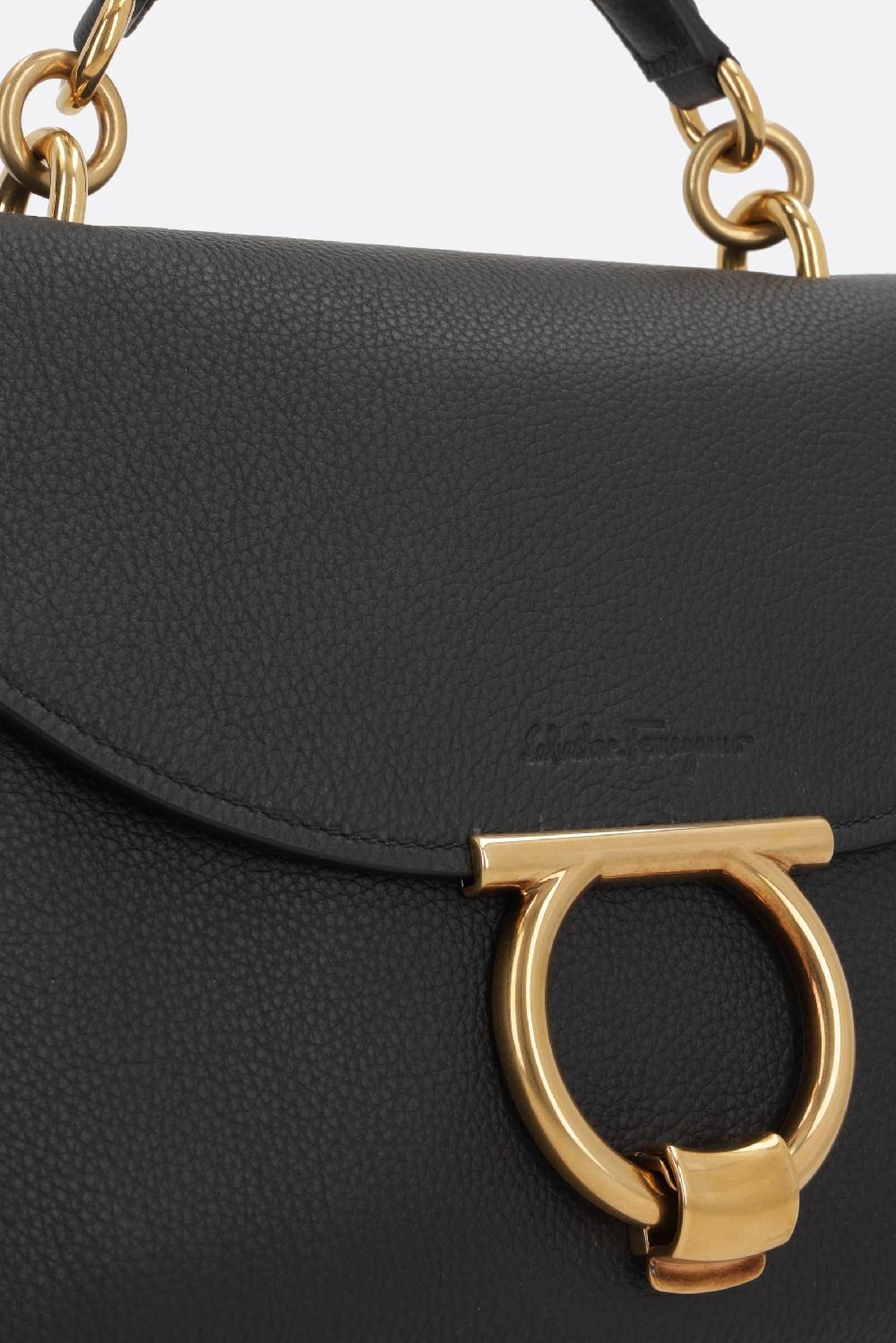 FERRAGAMO borsa a mano Margot in pelle martellata Lightning offer