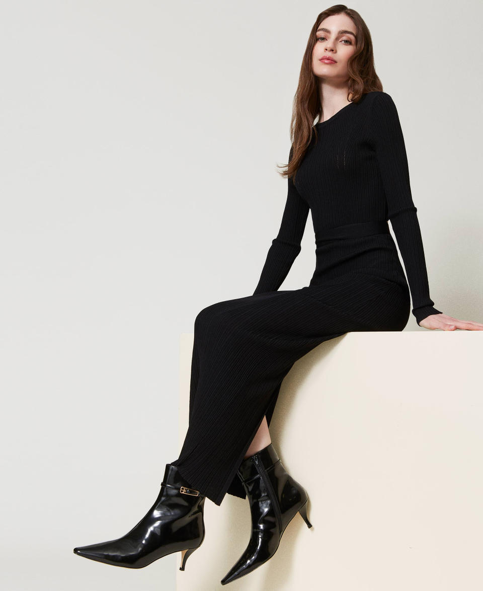 Twin Set Stivaletti in vernice con cinturino Moda