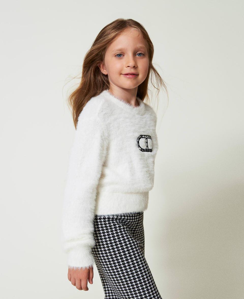 Twin Set Maglia effetto pelliccia con logo Oval T Spedizione Gratuita