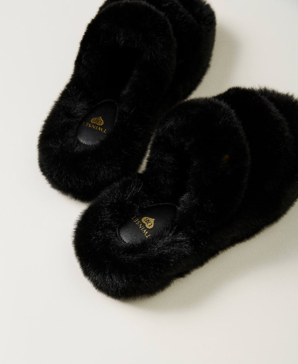 Twin Set Sandali slide in faux fur In Saldo