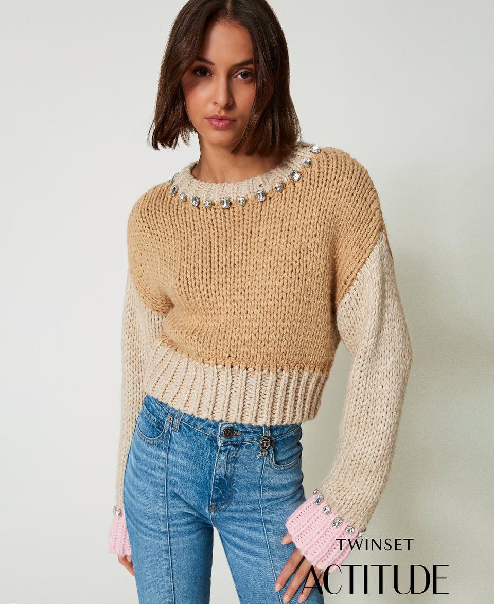 Twin Set Maglia color block con ricami a mano