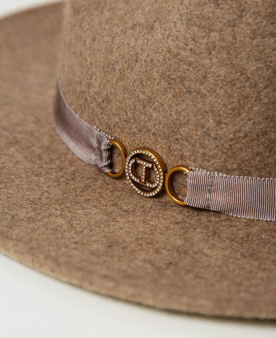 Twin Set Cappello in panno con Oval T Qualità