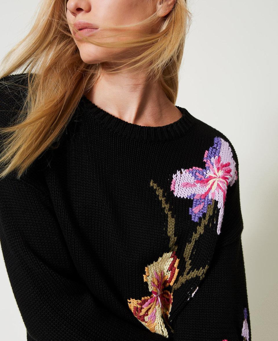 Twin Set Maglia con fiori e ricamo a mano