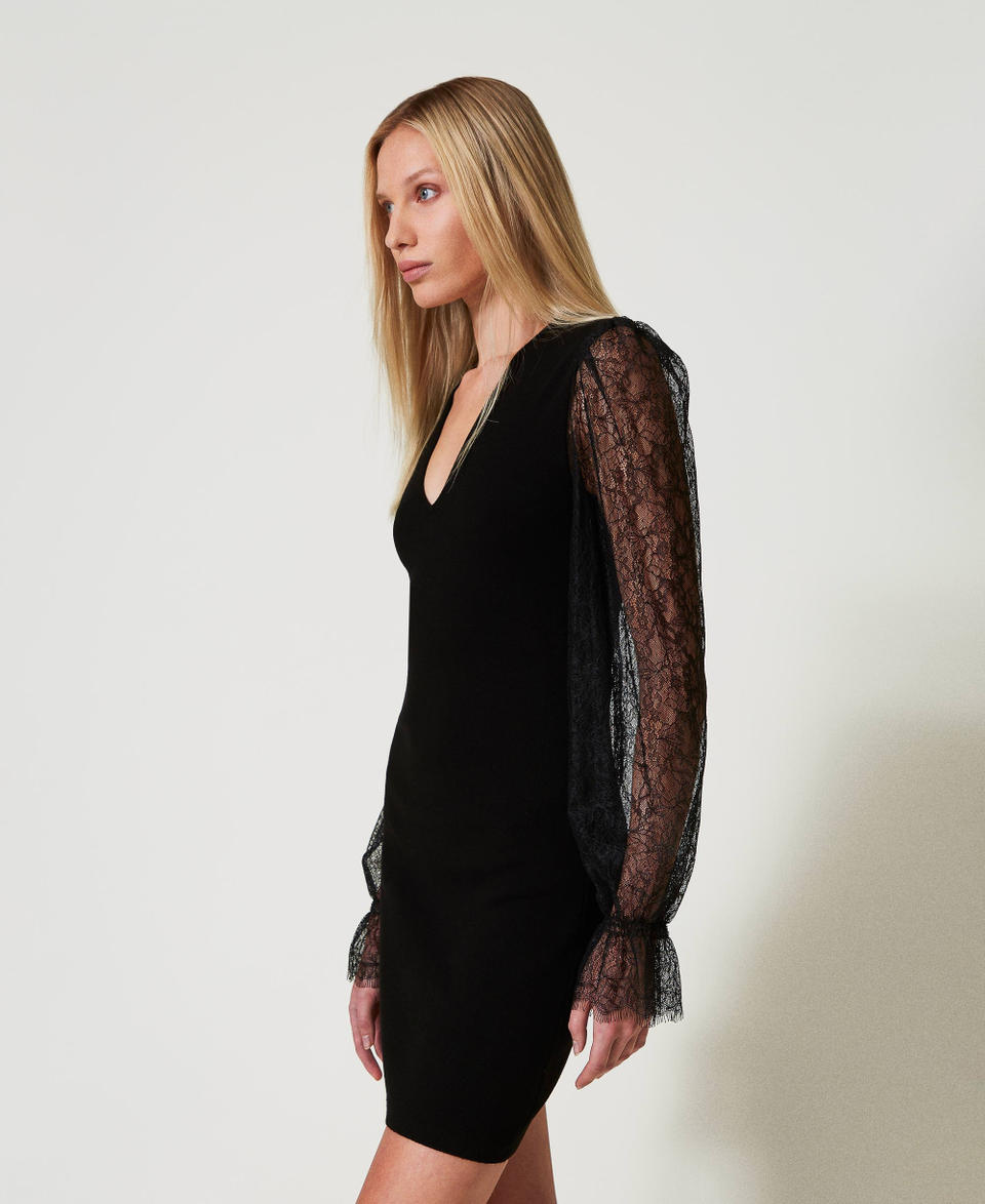 Twin Set Abito corto in maglia con pizzo In Linea
