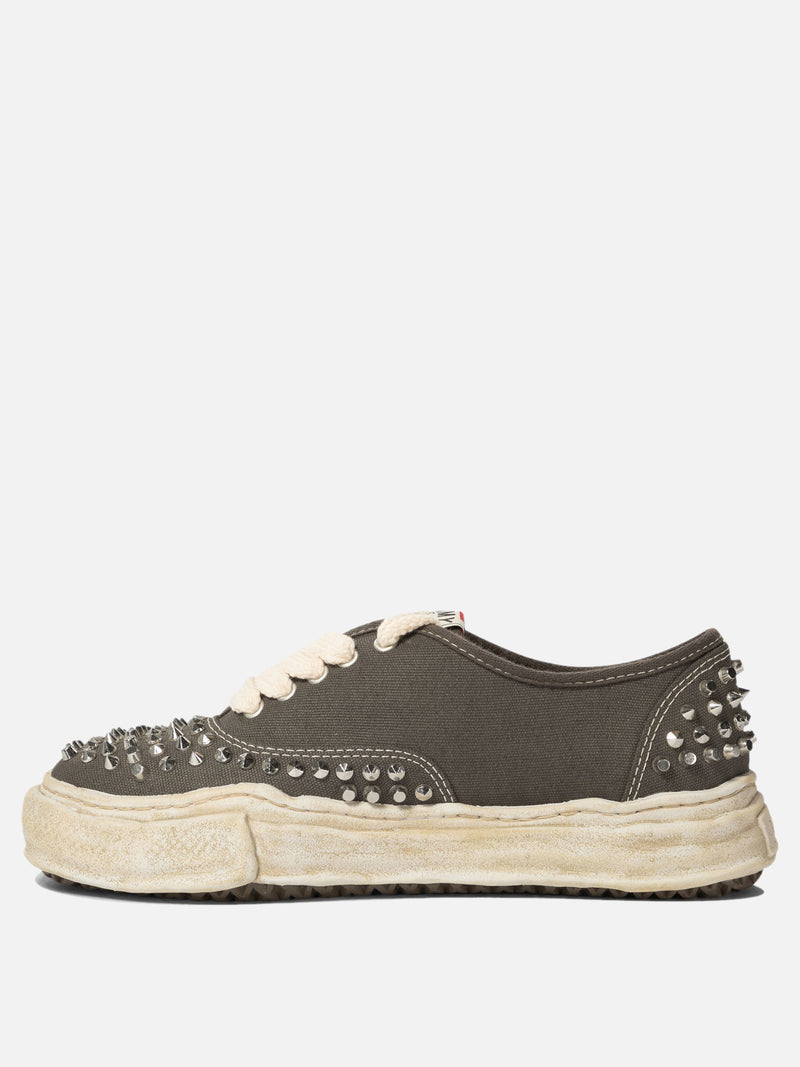 Vietti Maison Mihara Yasuhiro Sneaker con borchie "Baker" Offerta temporanea